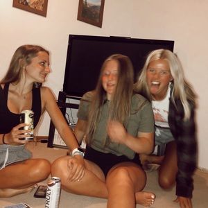 Meet your Posher, Emma